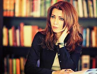 Elif Şafak compares Turkey coup bid to Nazi bombing
