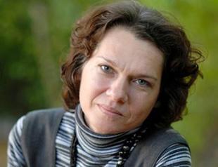 Arrested Turkish novelist Aslı Erdoğan mistreated in prison during arrest