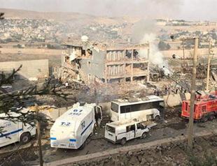 11 police officers killed, 78 wounded in PKK bomb attack in Turkeys southeast