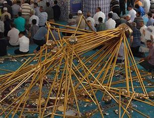 Lamp falls on congregation in mosque in central Turkey, injures 11