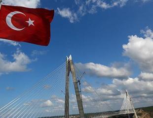 Third bridge over Istanbuls Bosphorus Strait opens