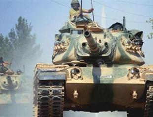 Three Turkish soldiers killed by ISIL as tanks go deeper into Syria