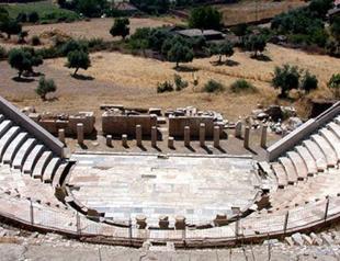 Visitor numbers plummet at İzmir museums, ancient sites amid Turkish tourism strife
