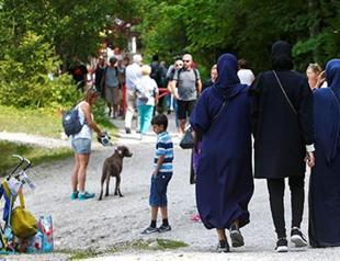 German conservatives call for partial ban on face veil