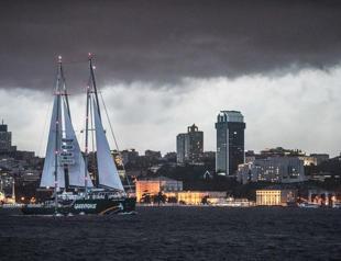 Greenpeaces legendary Rainbow Warrior anchors in Bosphorus