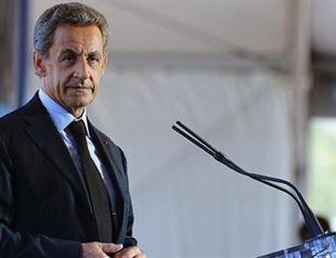 Sarkozy book tops French bestseller list