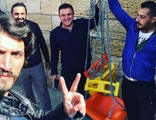 Protesters partly remove playground near Atatürks mausoleum amid controversy