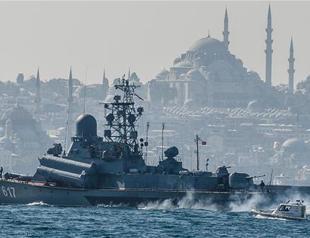 Russia strongly warns US against striking Syrian army