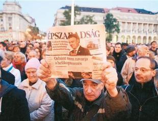 EU ‘very concerned’ over Hungary newspaper suspension