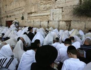 Israel shuts West Bank, Gaza for Jewish holiday