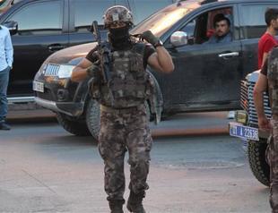 Police capture two would-be ISIL suicide bombers in Adana