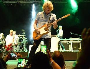 Status Quo’s Rick Parfitt suffers heart attack in Turkey’s south