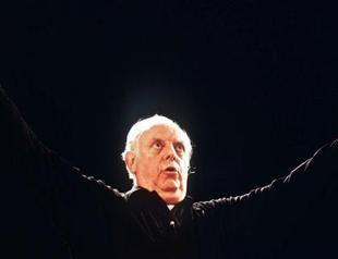 Italian Nobel-winning playwright and master satirist Dario Fo dies