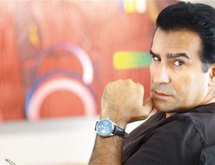 Beyoğlu Municipality opens new arts season with Ahmet Güneştekin show