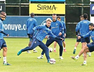 Fenerbahçe seeks success in Manchester