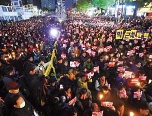 South Korean protesters call for president to step down