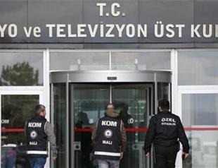 Police detain 21 personnel at Turkey’s Radio and Television Supreme Council