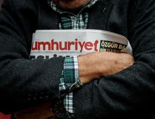 Cumhuriyet journalists ‘acted with Gülenists,’ claims prosecutor