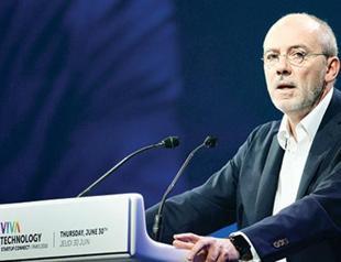 Prosecutor seeks France Telecom trial over wave of suicides