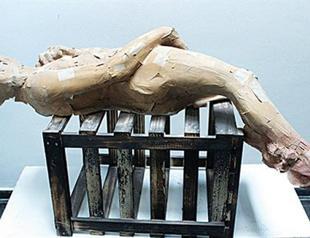 Young sculptor combines rebellion with romanticism