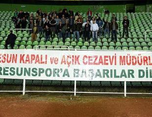 Prisoners watch match in stadium in Turkey’s Giresun