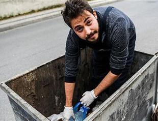 Journalist digs through dumpsters to produce Turkey waste map