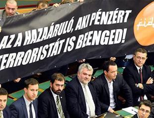 Hungary MPs block PM’s bid to bar refugee resettlement