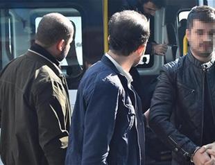 Turkish police detain 35 pilots over Gülen links