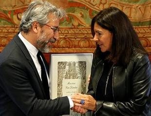 Turkish dissident journalist Can Dündar granted citizenship of Paris