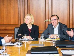 Cyprus peace deal hangs in the balance