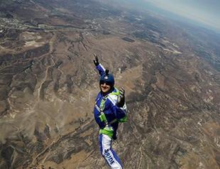 Daredevil completes first of its kind jump without a parachute