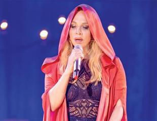 Sertab Erener celebrates 25th anniversary in music