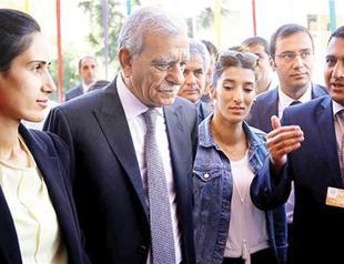 Court arrests former Mardin mayor Ahmet Türk