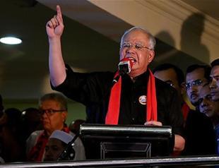 Suu Kyi must stop Rohingya ‘genocide’: Malaysia PM