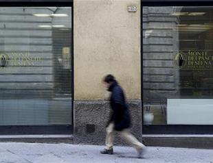 EU banks at risk from bad loans, low profit: Regulator