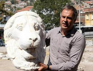 Head of Pergamon excavations dies