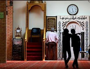 Greek parliament approves building mosque in Athens