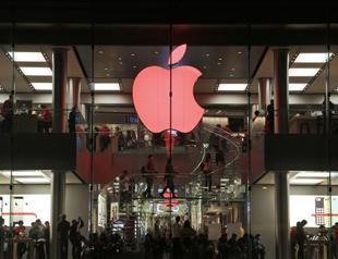 Apple turns (RED) for World AIDS Day
