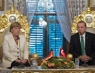 Erdoğan, Merkel talks migrants, Syria and Cyprus over phone