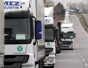 Trucks form long queue at border gate Turkey’s west