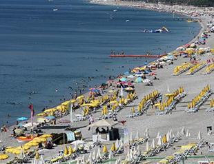 Tourism, trade fall blamed for deficit hike in Turkey