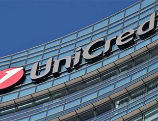 UniCredit slashes jobs, eyes 13-bln euros in fresh capital