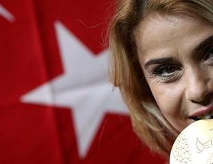 Turkish Paralympian breaks world record to claim gold