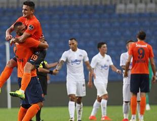 Başakşehir climbs atop Turkish league table