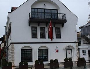 Turkish consulate in Kosovo attacked with Molotovs