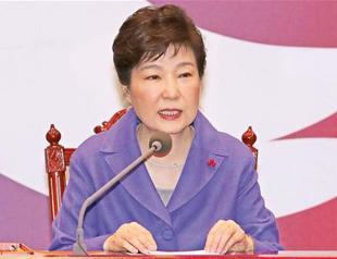 South Korean lawmakers impeach scandal-hit president Park