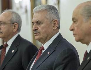 Opposition parties share opinions with PM on anti-terror fight