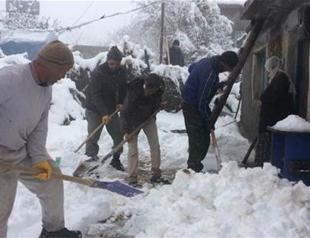 Cold weather hits Turkey, Istanbul expects snowfall