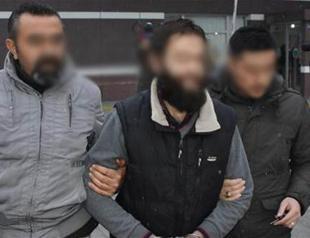 ISIL suspect asks reporters ‘Am I handsome’ after detention in Konya