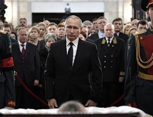 Russian envoy Andrey Karlov laid to rest in Moscow